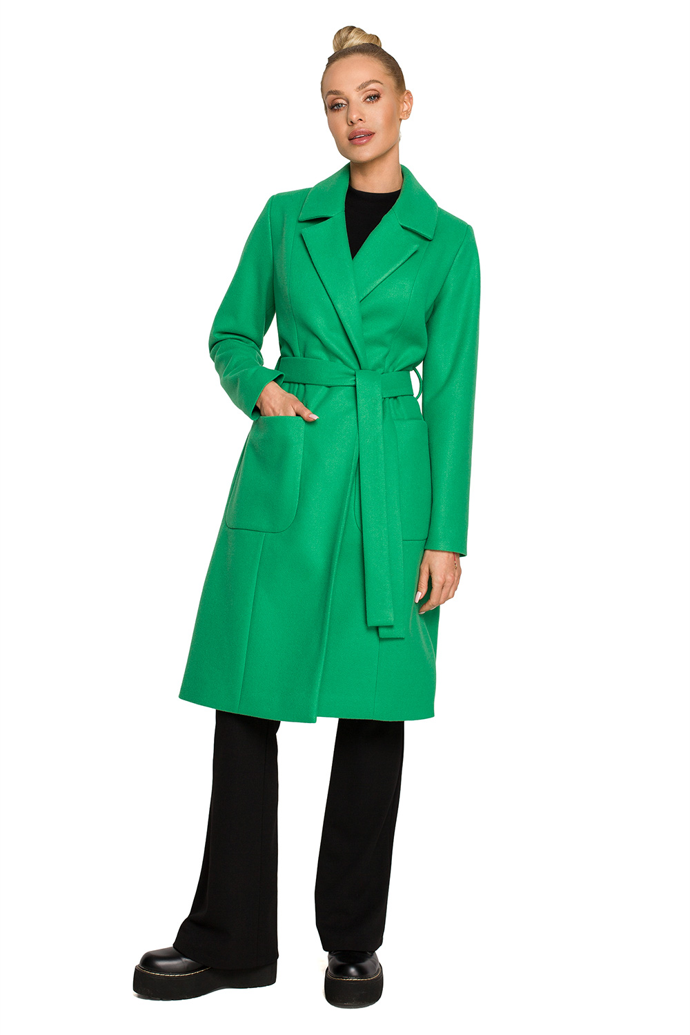  Coat model 169938 Moe  green