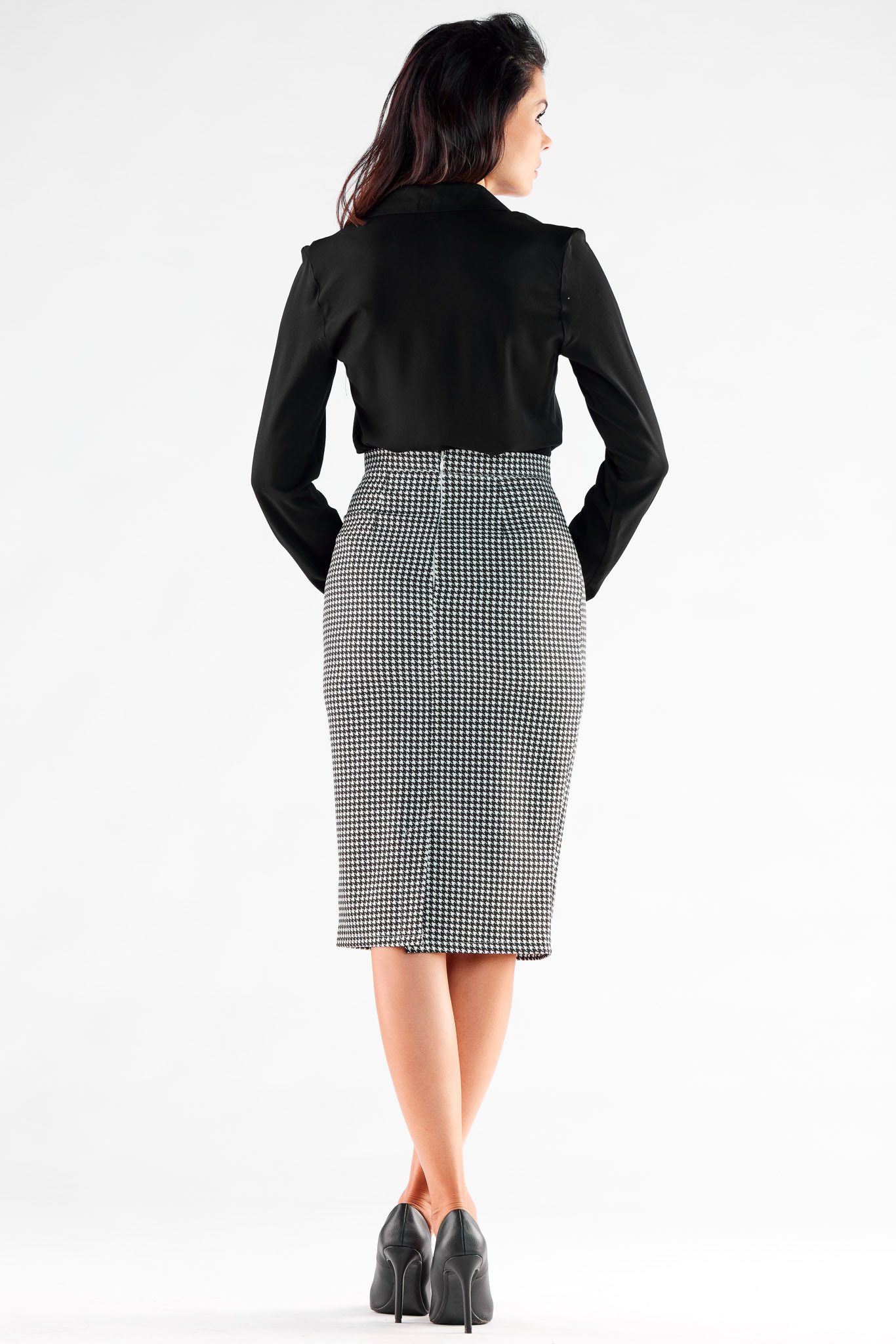 Skirt model 173901 awama black Ladies