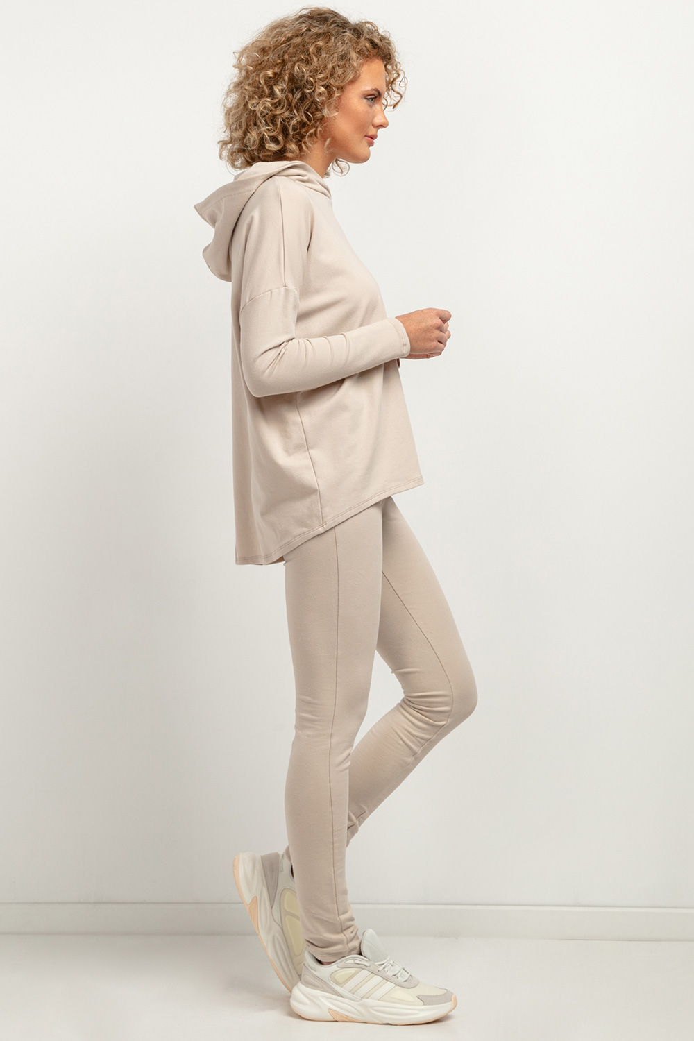  Long leggings model 183211 Tessita  beige