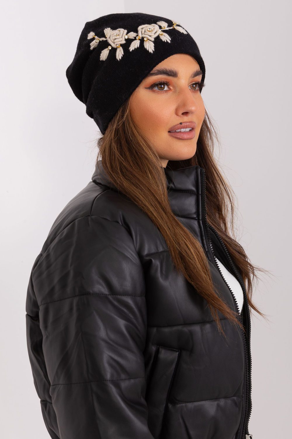  Cap model 187548 AT  beige