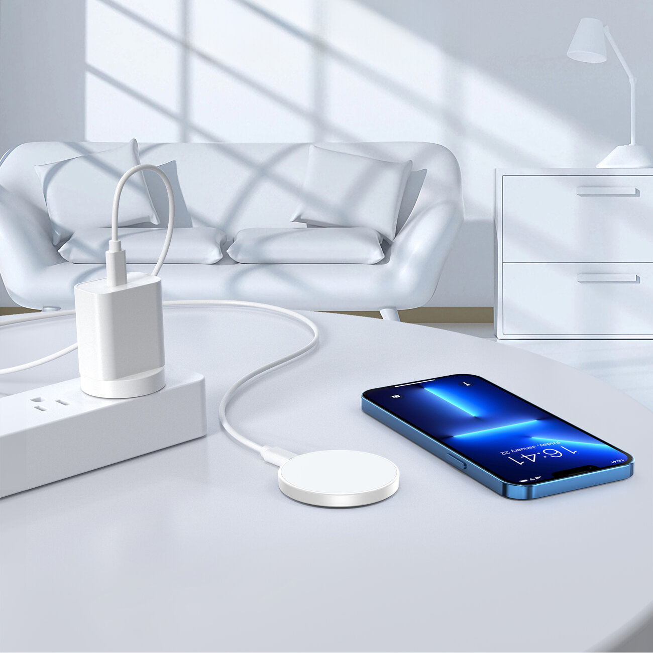 Choetech T603-F MagSafe inductive charger with finger grip white