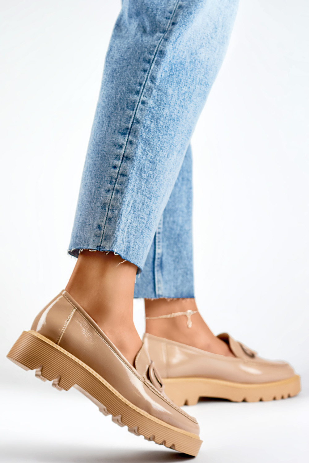  Low Shoes model 193744 PRIMO  beige