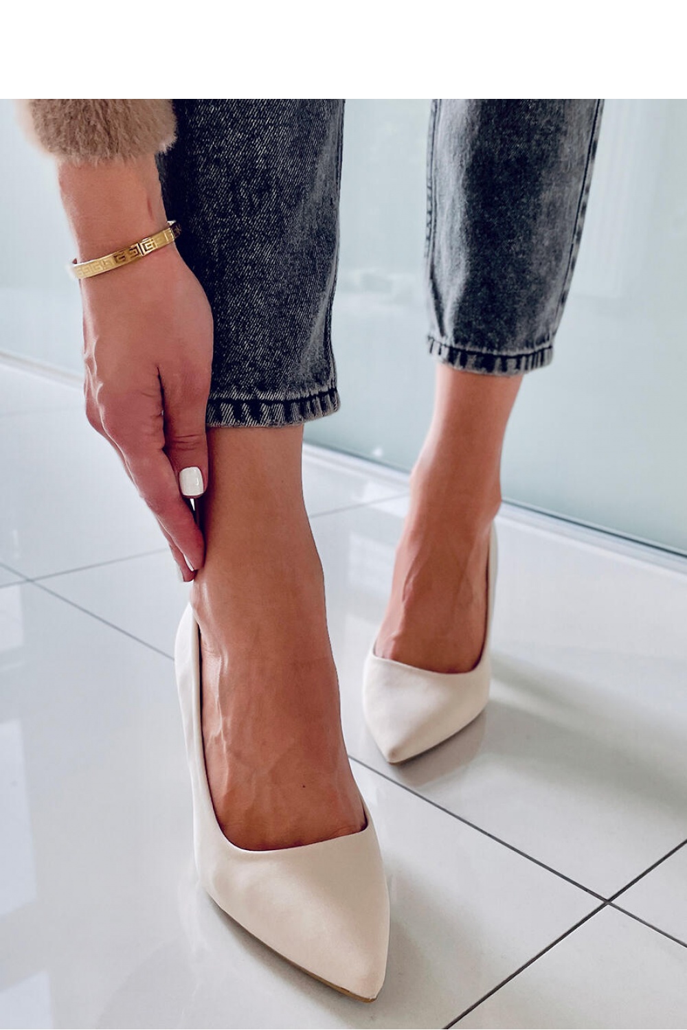  Block heel pumps model 172836 Inello  beige