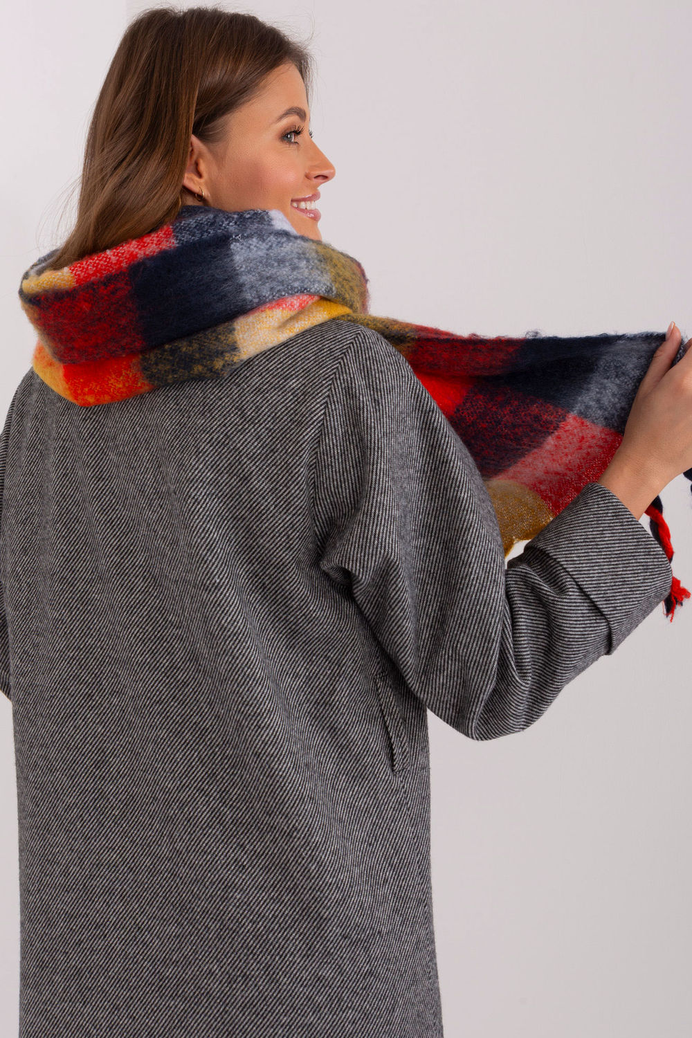  Shawl model 191713 AT  red