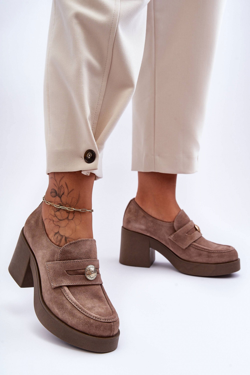 Heeled low shoes model 183948 Step in style  beige