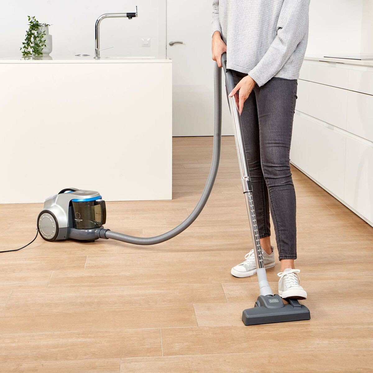 Extractor Black & Decker BXVML700E Black 700 W Extractor Black & Decker BXVML700E Black 700 W