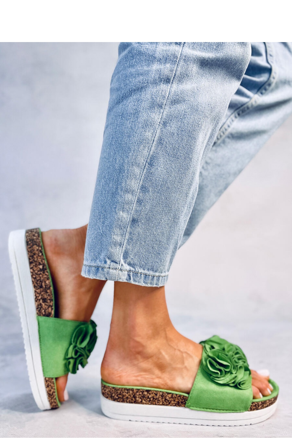  Flip-flops model 180700 Inello  green
