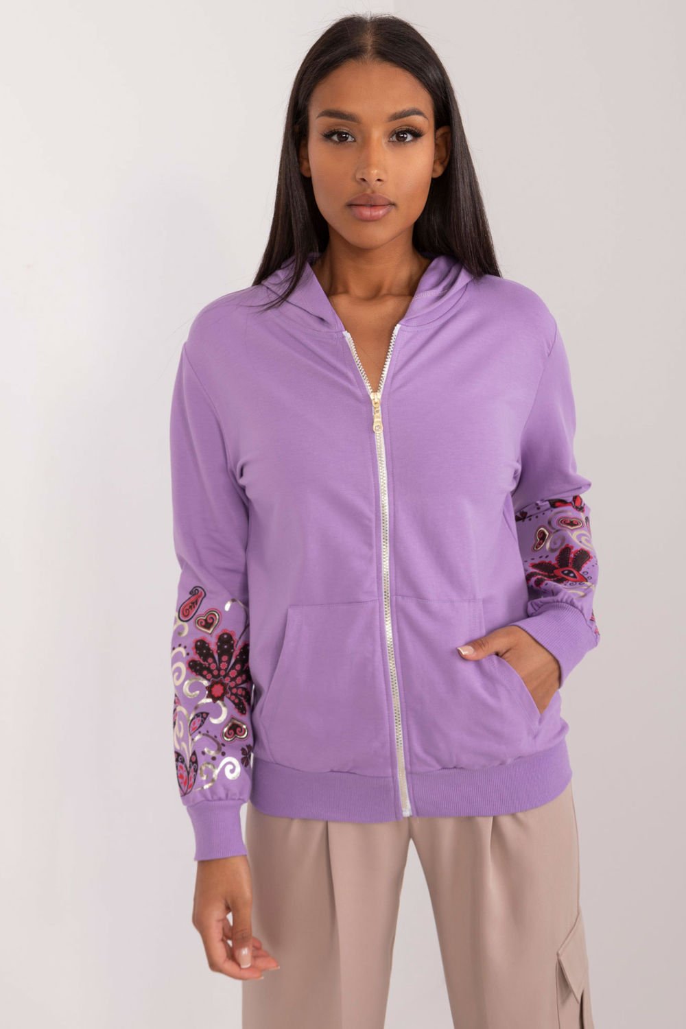  Sweatshirt model 197078 Relevance  violet