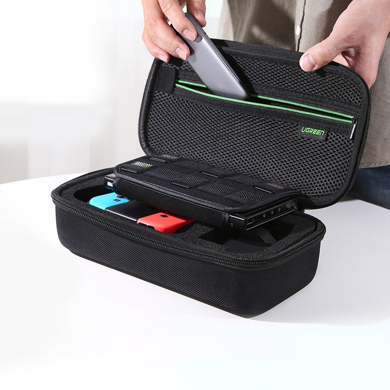 Ugreen Nintendo Switch&Accessory Storage Bag Black S Size 26,5 x 10 x 13,5 cm black (50275 LP145)