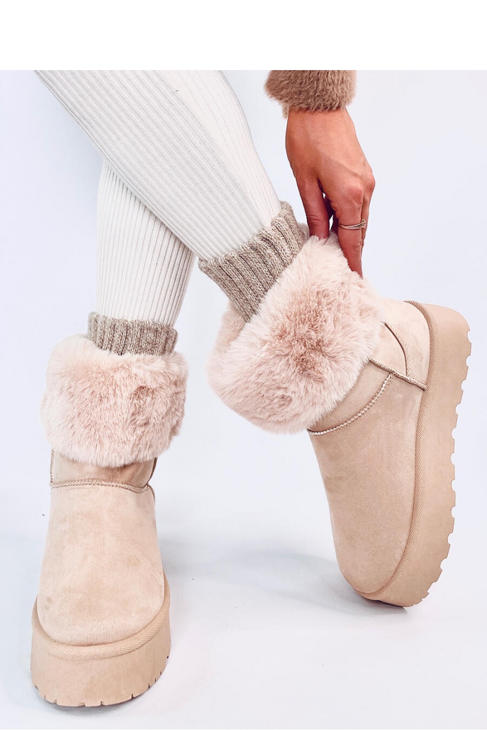  Snow boots model 190350 Inello  beige