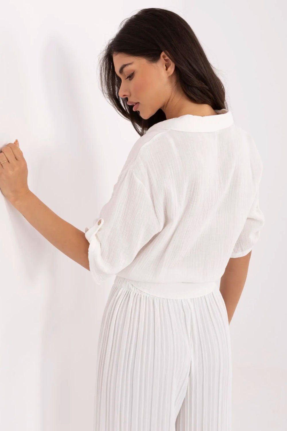  Shirt model Italy Moda  beige