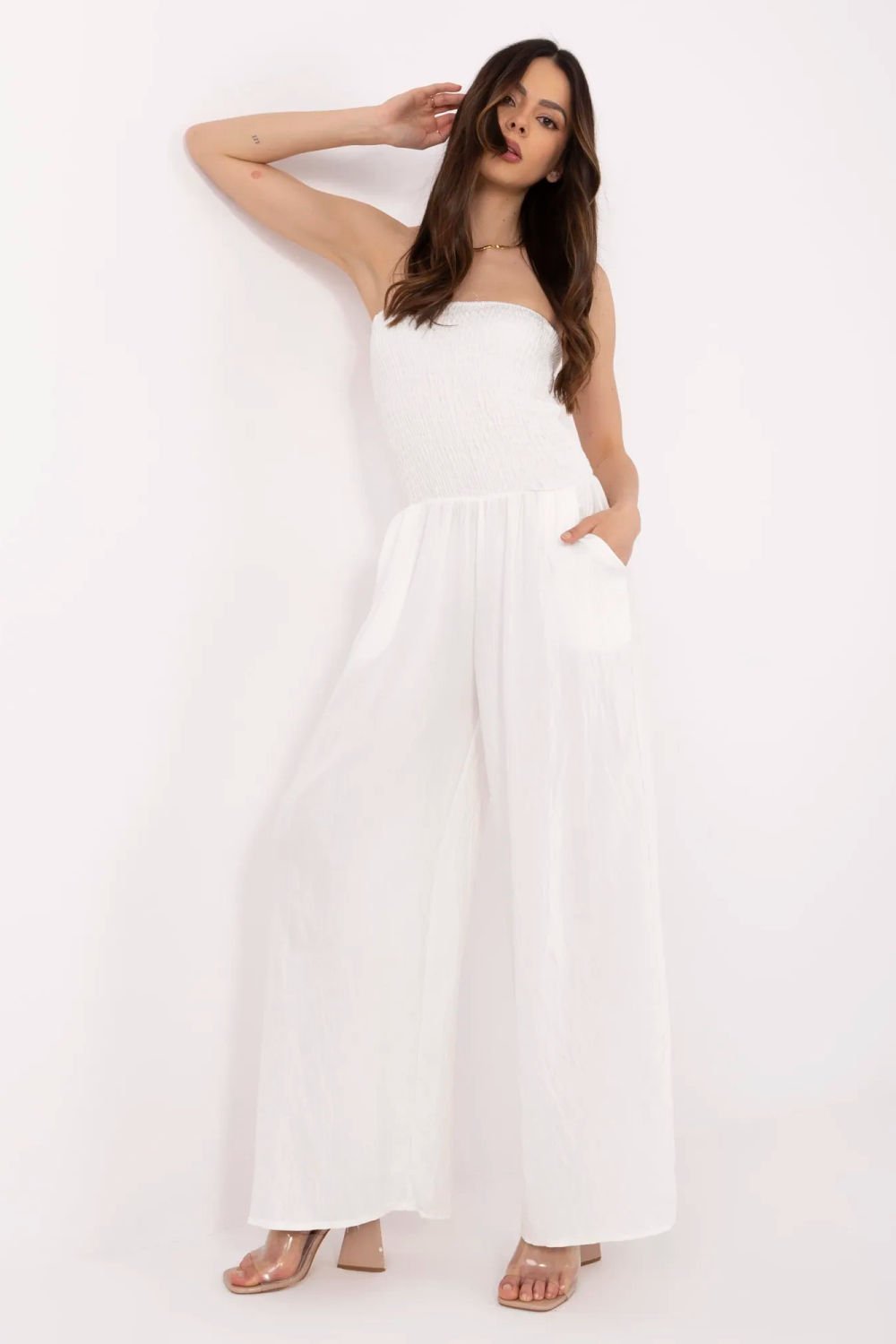  Suit model Italy Moda  beige