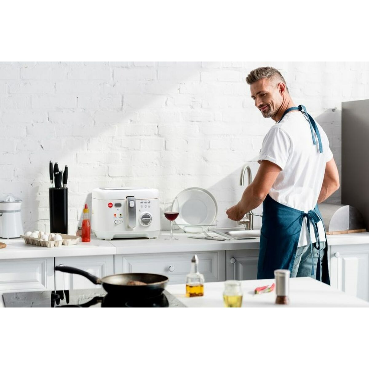No-Oil Fryer Eldom FREET White Grey 1800 W 1 L 2,5 L No-Oil Fryer Eldom FREET White Grey 1800 W 1 L 2,5 L