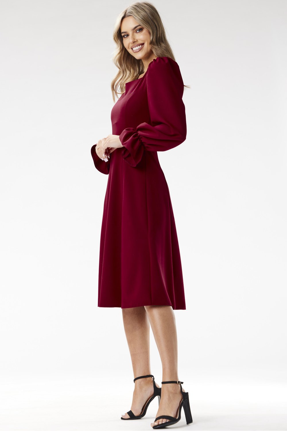  Cocktail dress model 204267 awama  red