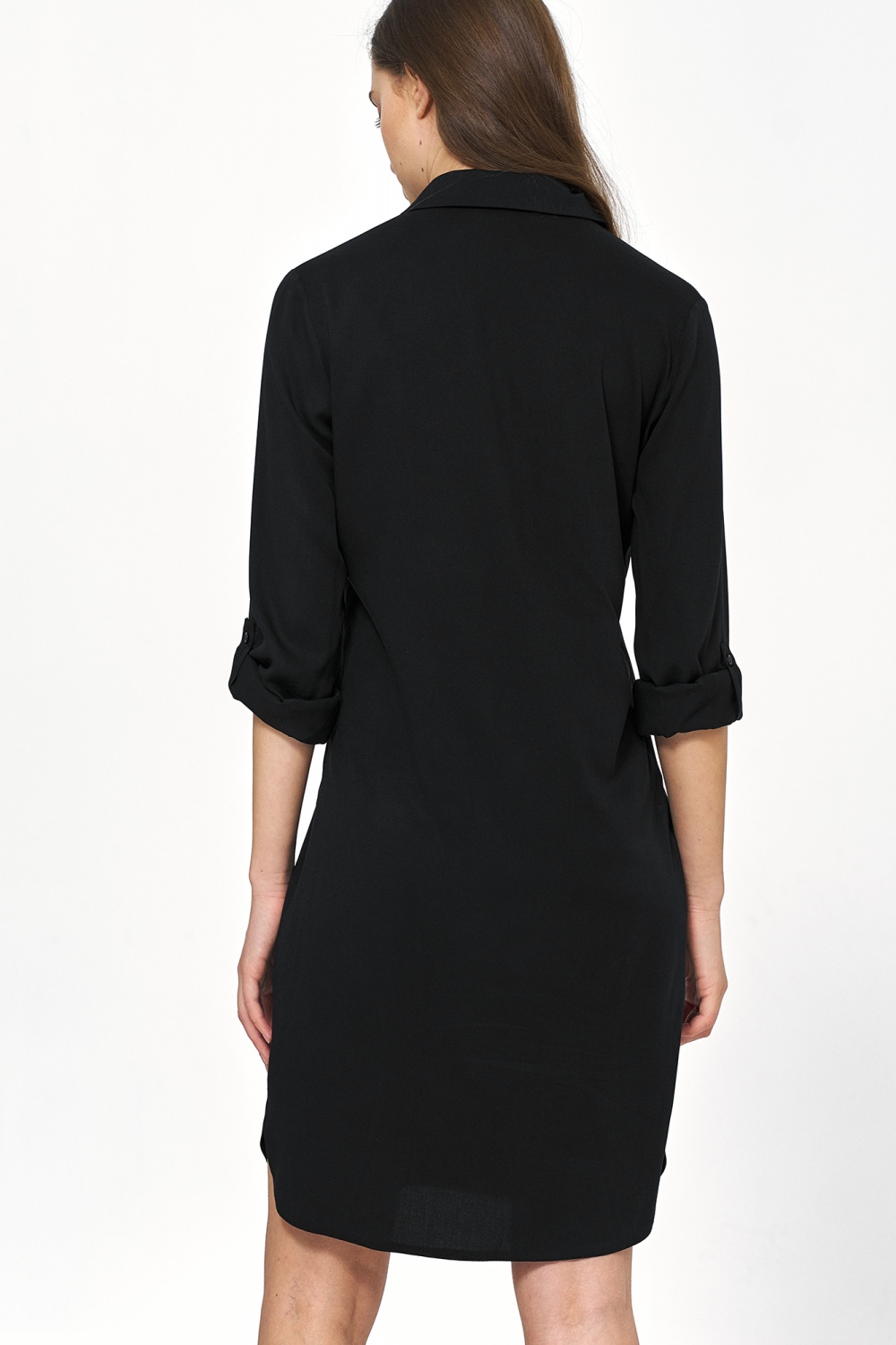Sukienka Czarna sukienka oversize z podwijanym rękawem S226 Black - Nife Czarny Damska