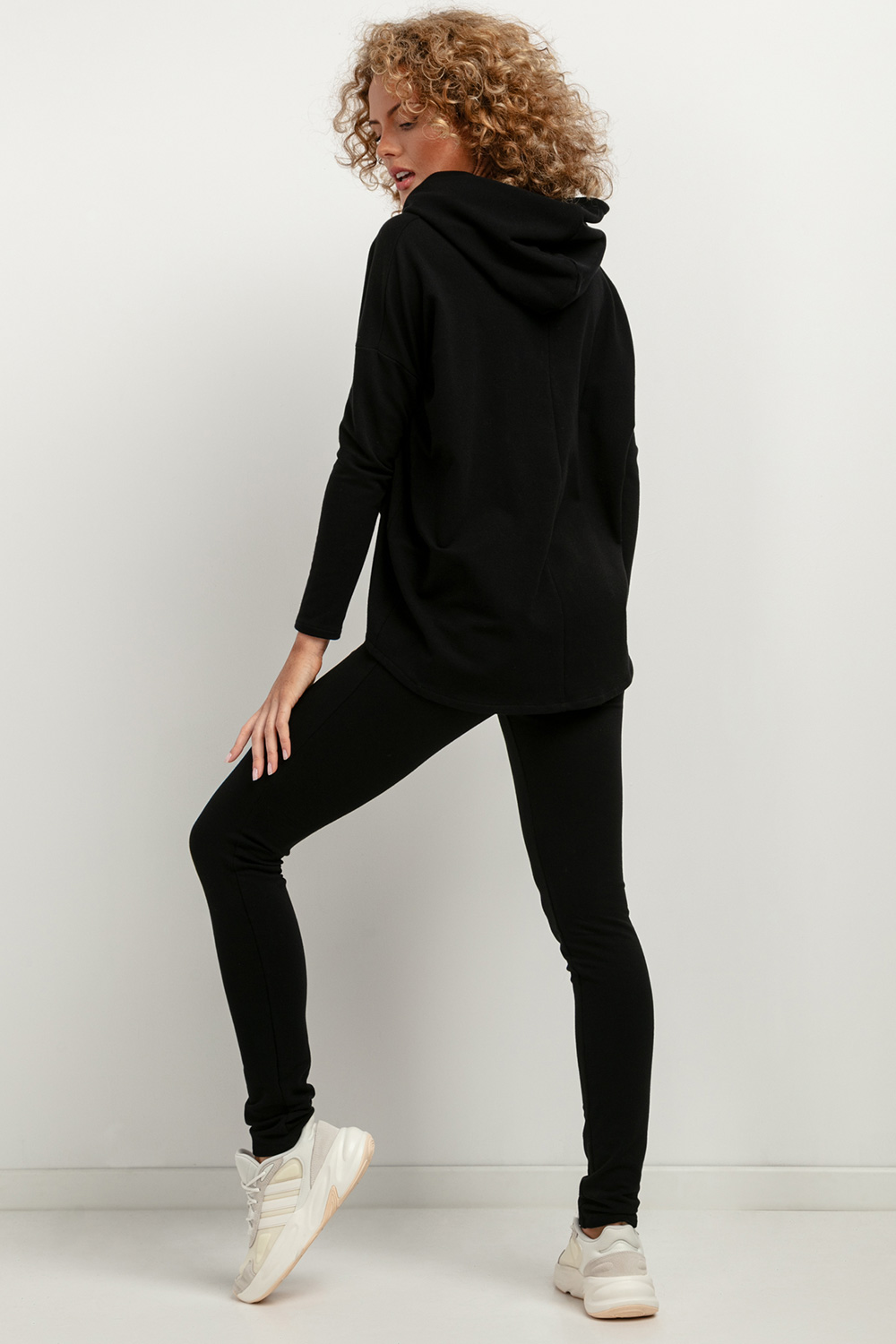  Long leggings model 183207 Tessita  black