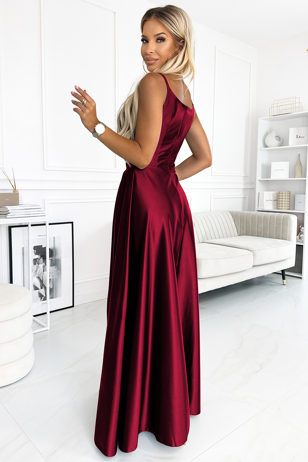  Long dress model 186316 Numoco  red