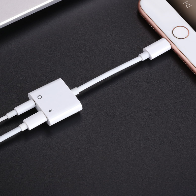 Joyroom Lightning - 2x Lightning headphone adapter audio and charging white (S-Y104)