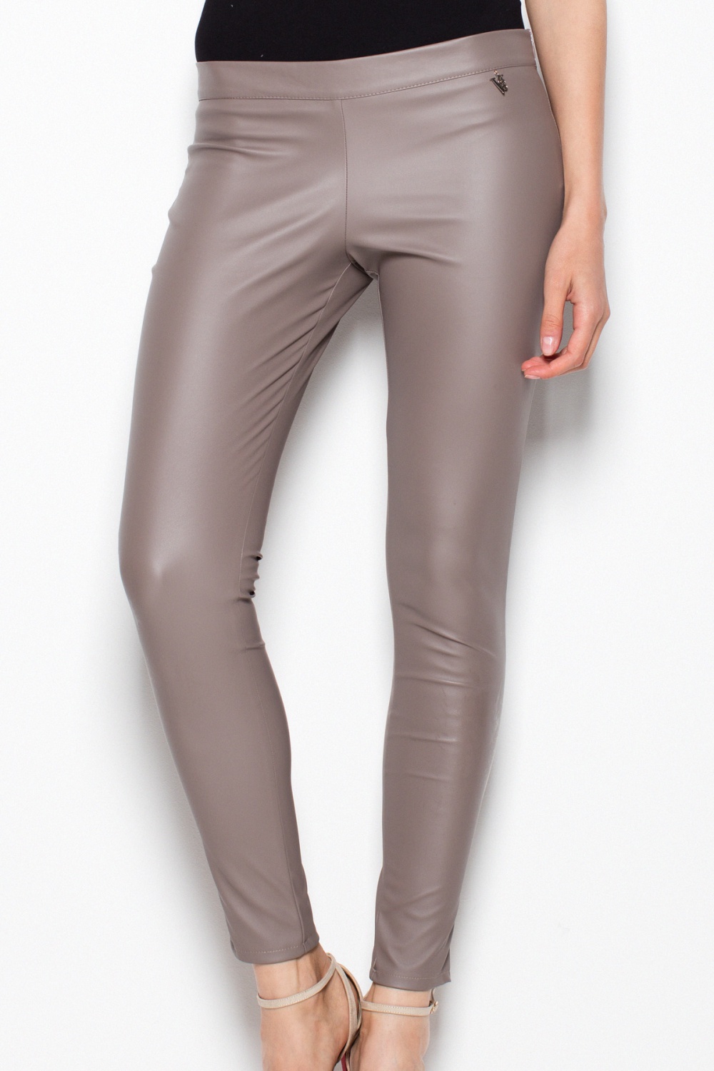  Women trousers model 77399 Venaton  beige