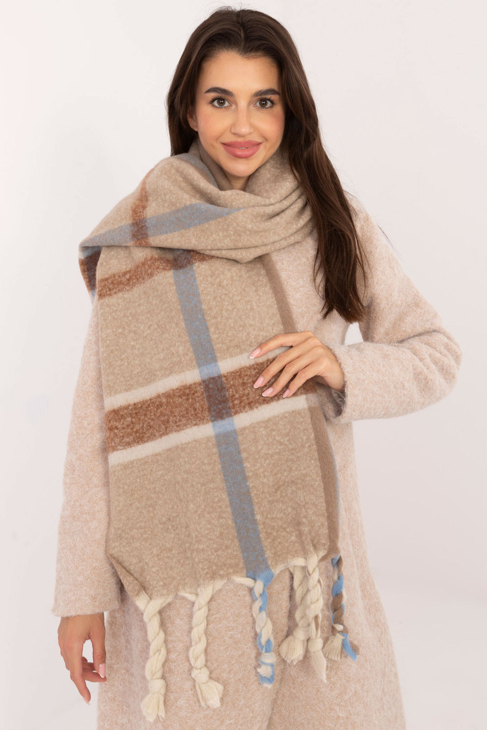  Shawl model 202573 AT  beige