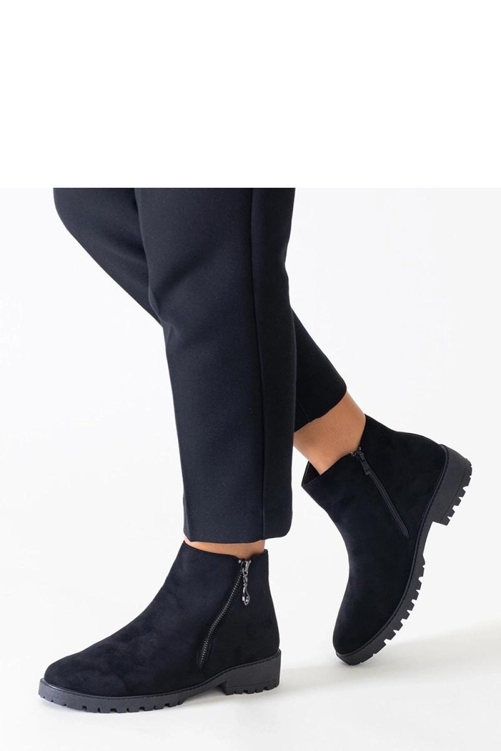  Boots model 204580 Solea  black