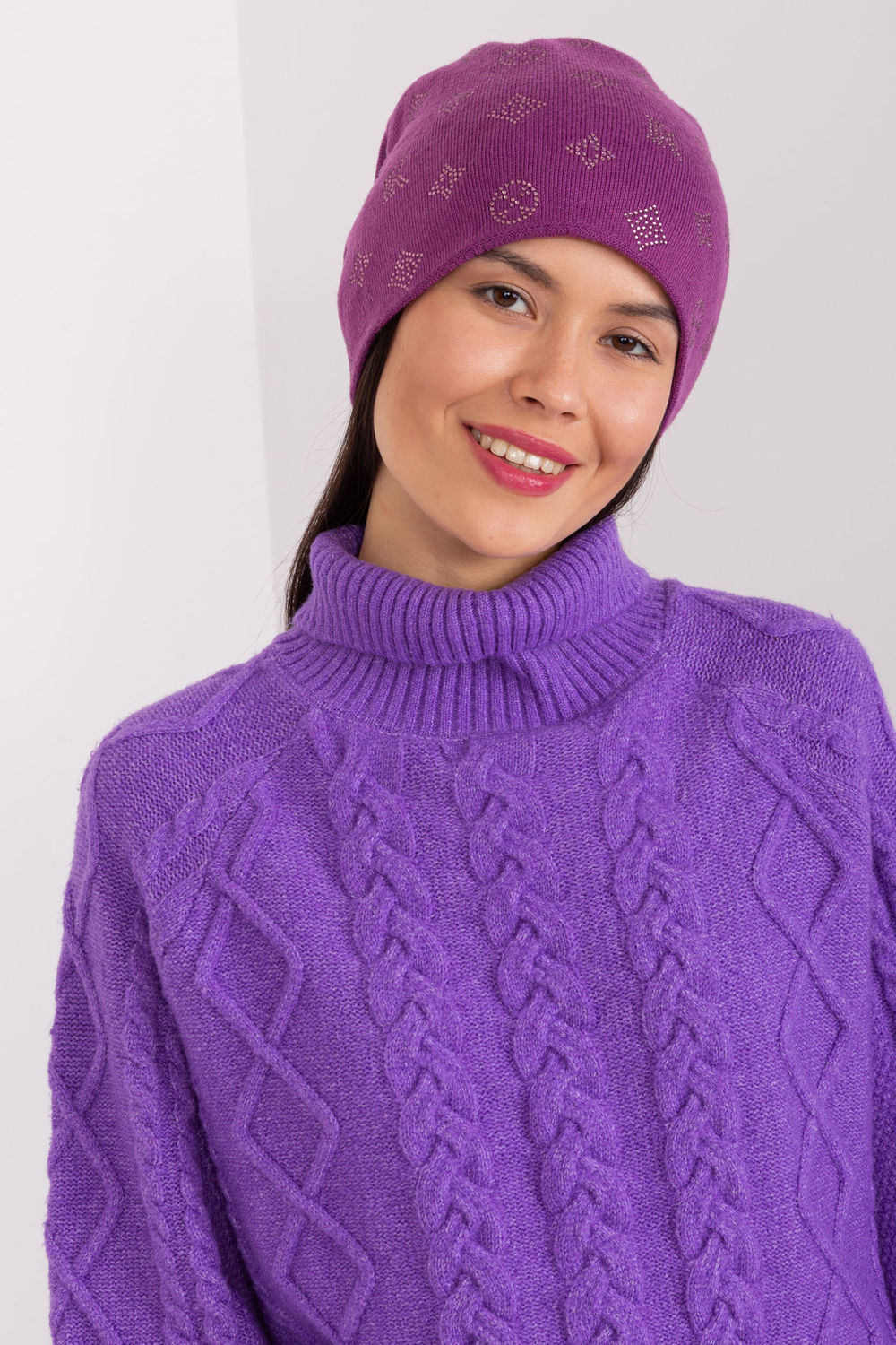   Czapka Model AT-CZ-2325.86 Violet - AT  violet