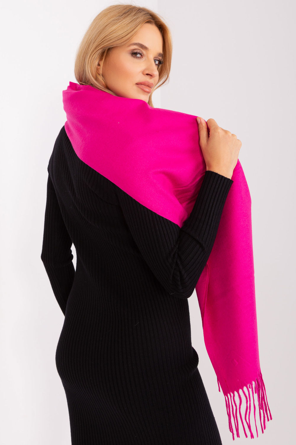  Shawl model 187612 AT  pink