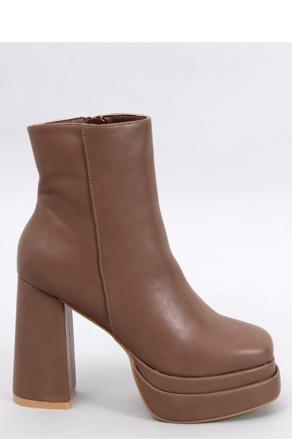  Heel boots model 203100 Inello  brown