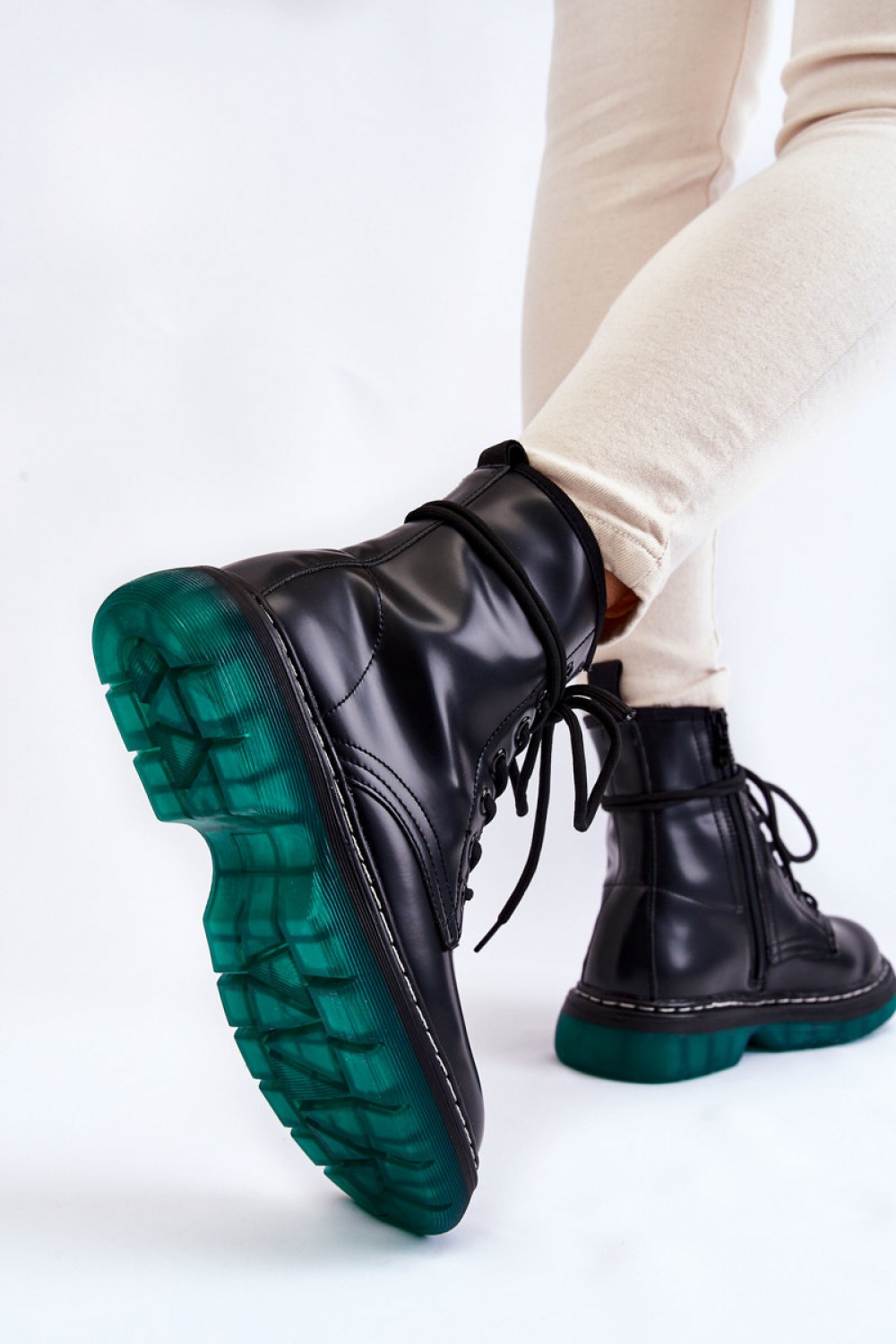  Boots model 174144 Step in style  black