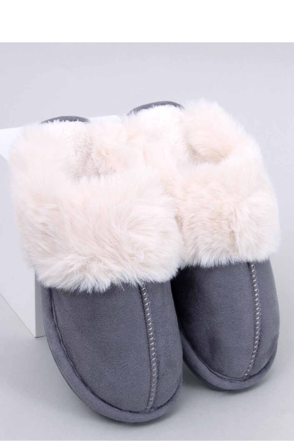  Slippers model 190382 Inello  grey