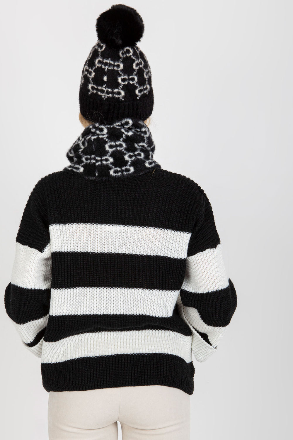  Cap model 185912 AT  black