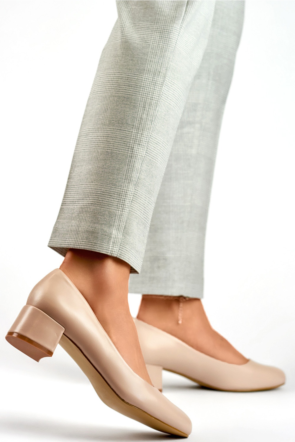  Block heel pumps model 198827 PRIMO  beige