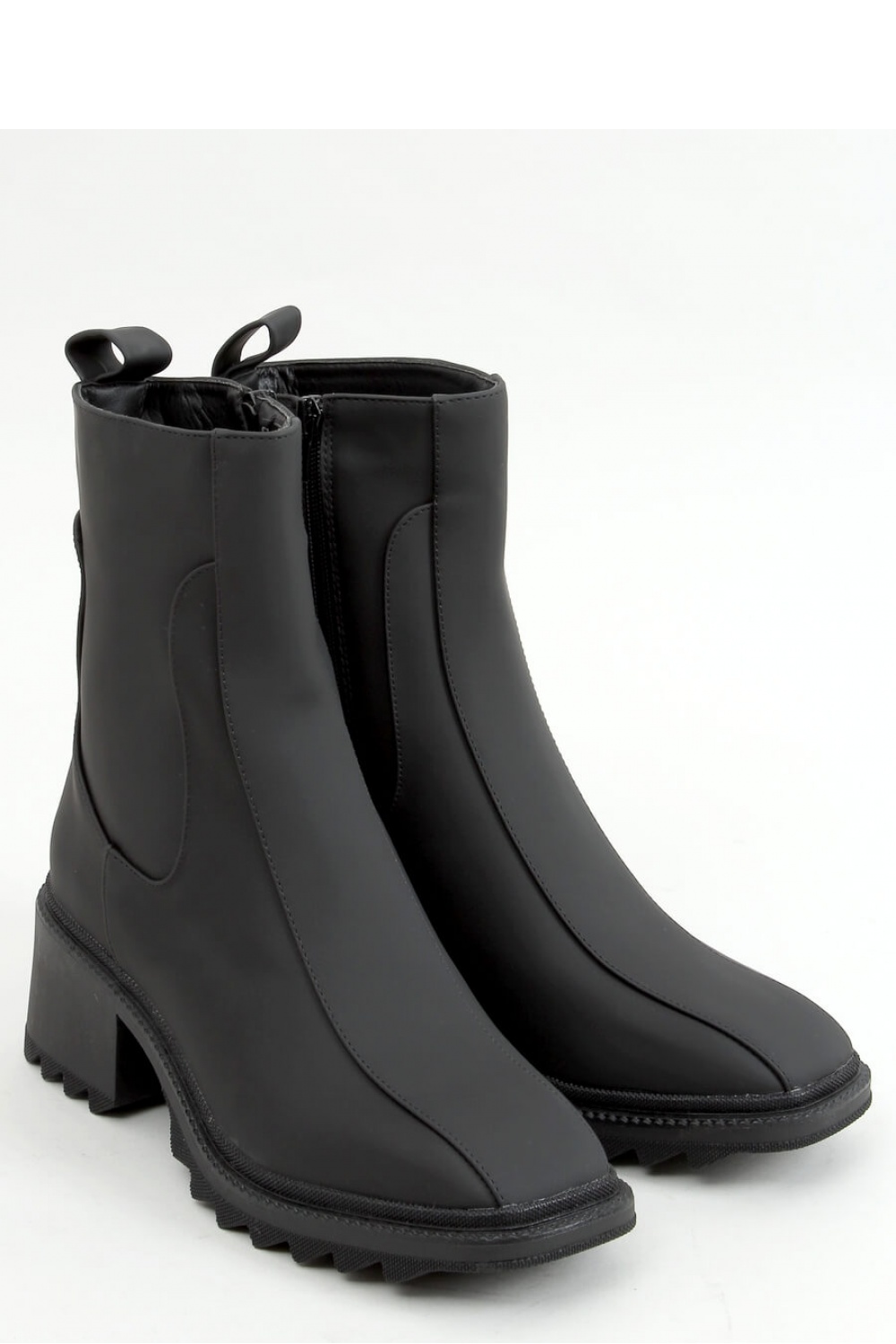 Stiefeletten mit Absatz model 157794 Inello schwarz Damen