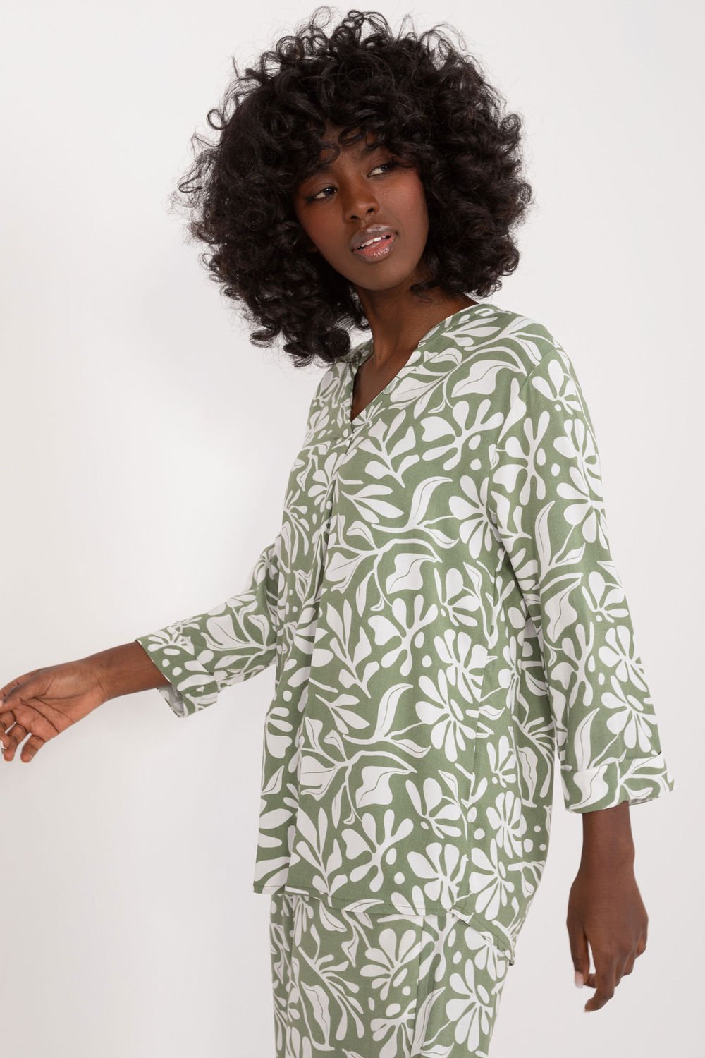  Blouse model 196893 Sublevel  green