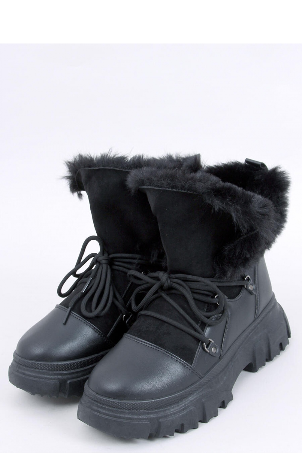  Snow boots model 170433 Inello  black