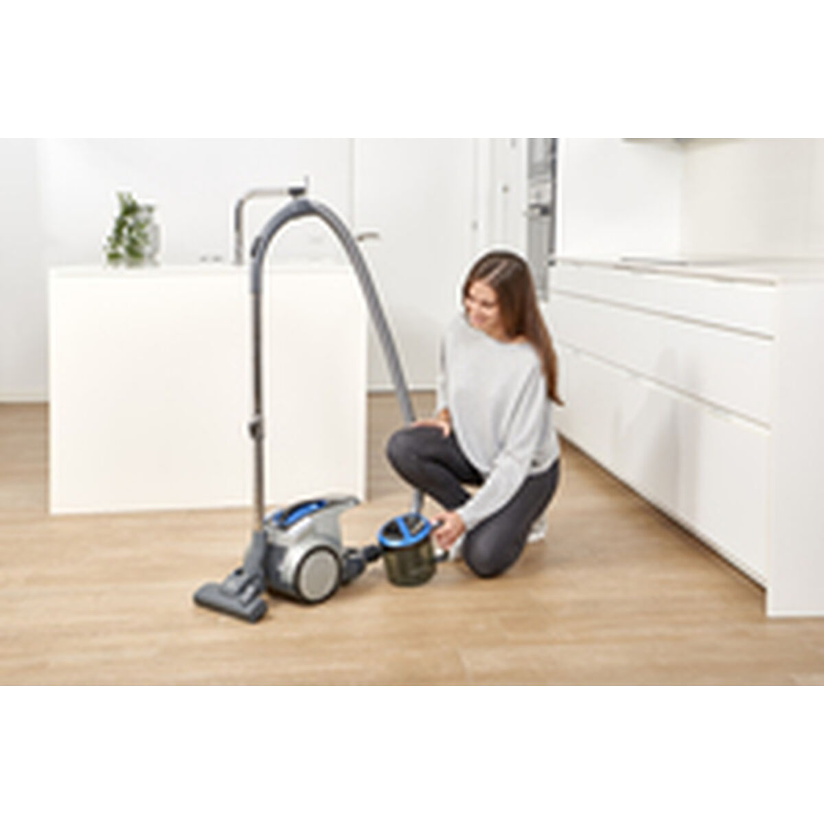 Extractor Black & Decker BXVML700E Black 700 W Extractor Black & Decker BXVML700E Black 700 W