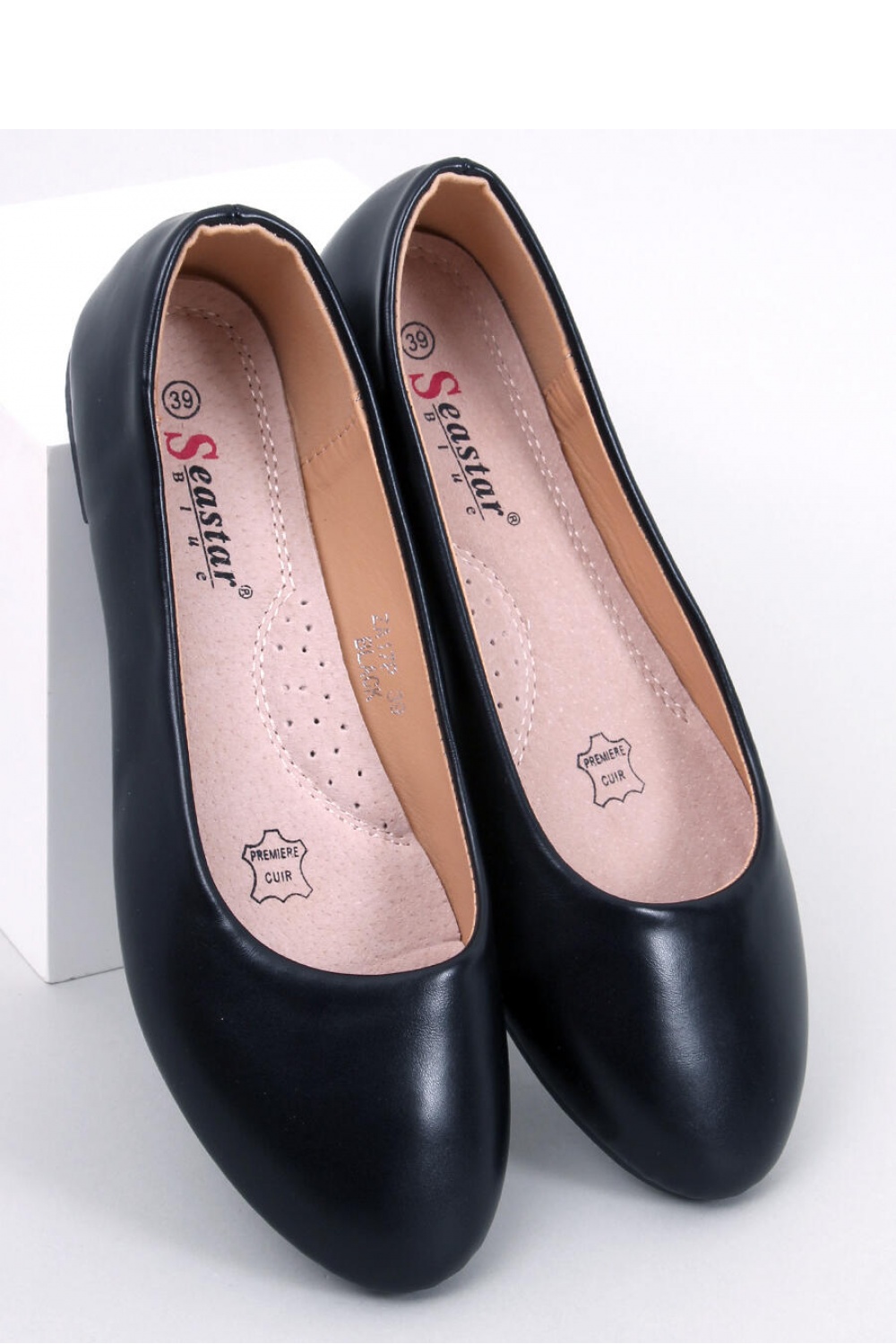  Ballet flats model 182229 Inello  black