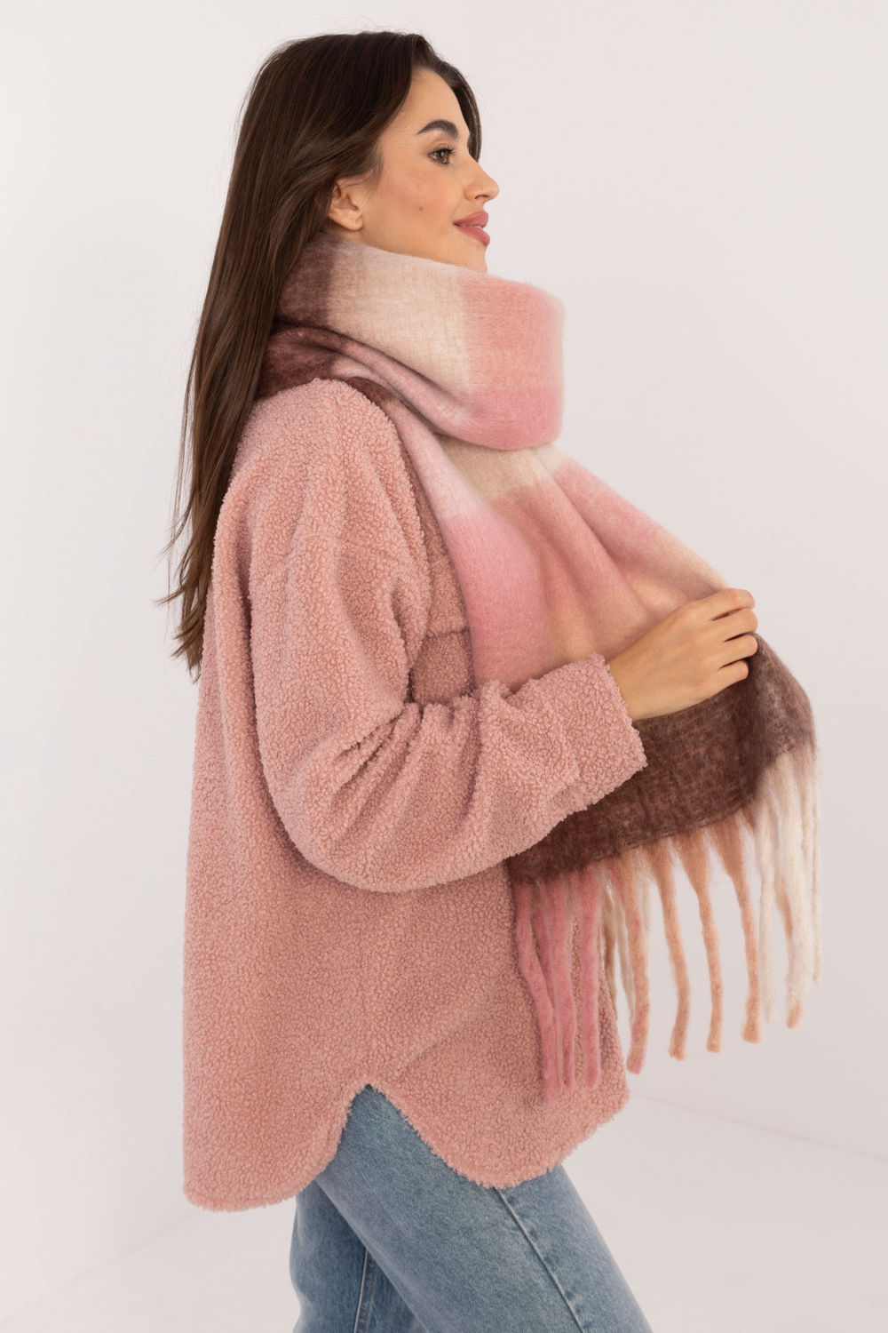  Shawl model 203179 AT  pink