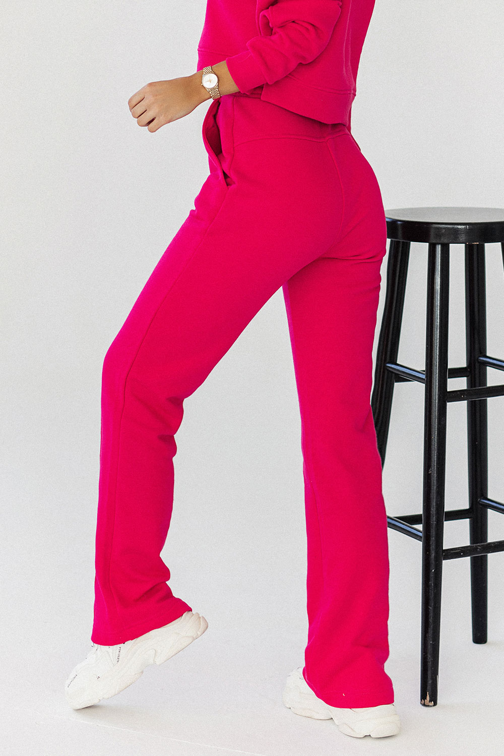 Spodnie Dresowe Model Lamia T22 Pink - IVON Różowy Damska