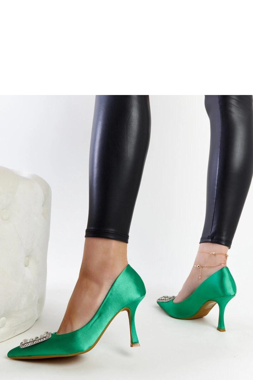  High heel pumps model 207512 Solea  green