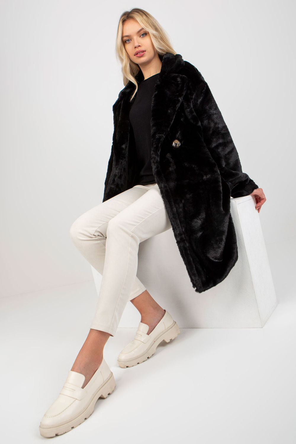  Coat model 173333 Och Bella  black