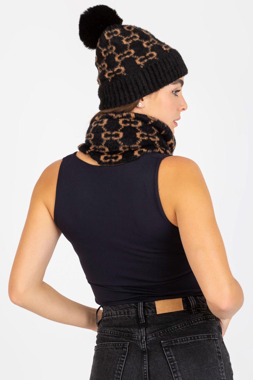  Infinity Scarf model 185918 AT  black