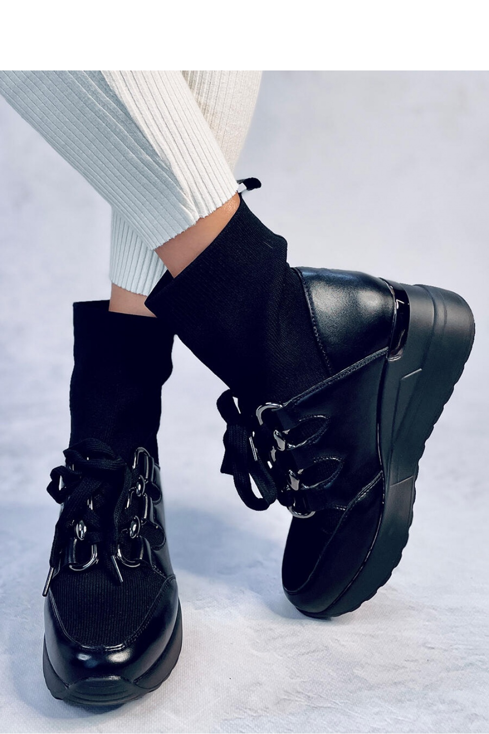  Buskin boots model 185876 Inello  black
