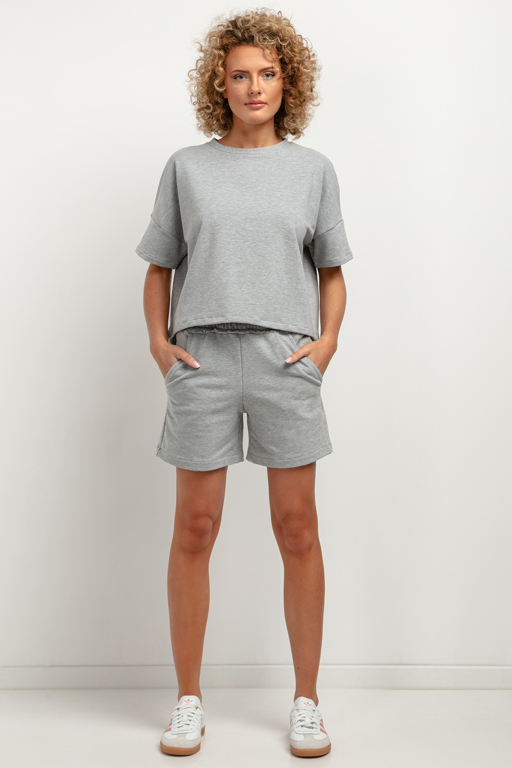 Shorts model 183185 Tessita  grey