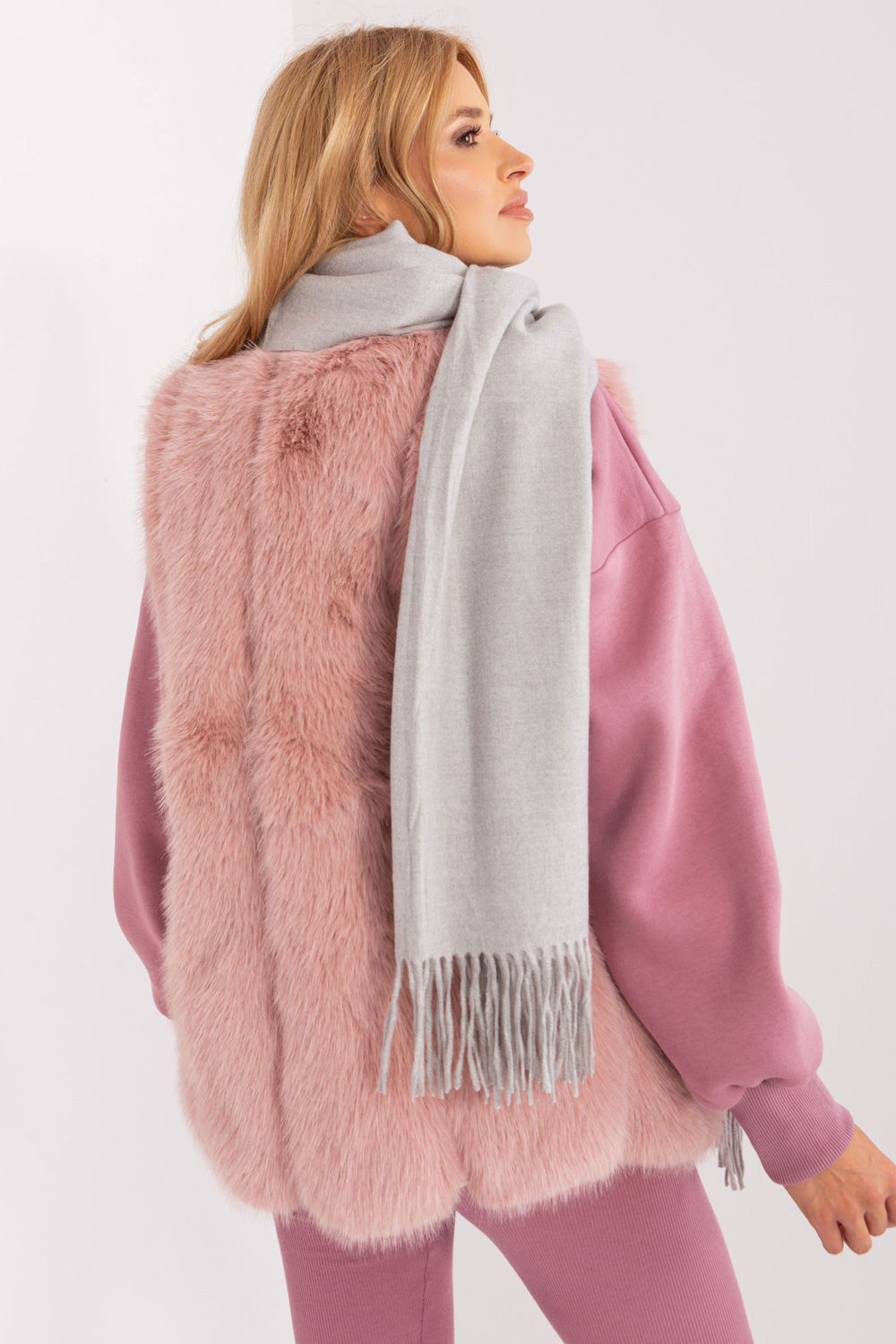  Shawl model 187613 AT  grey