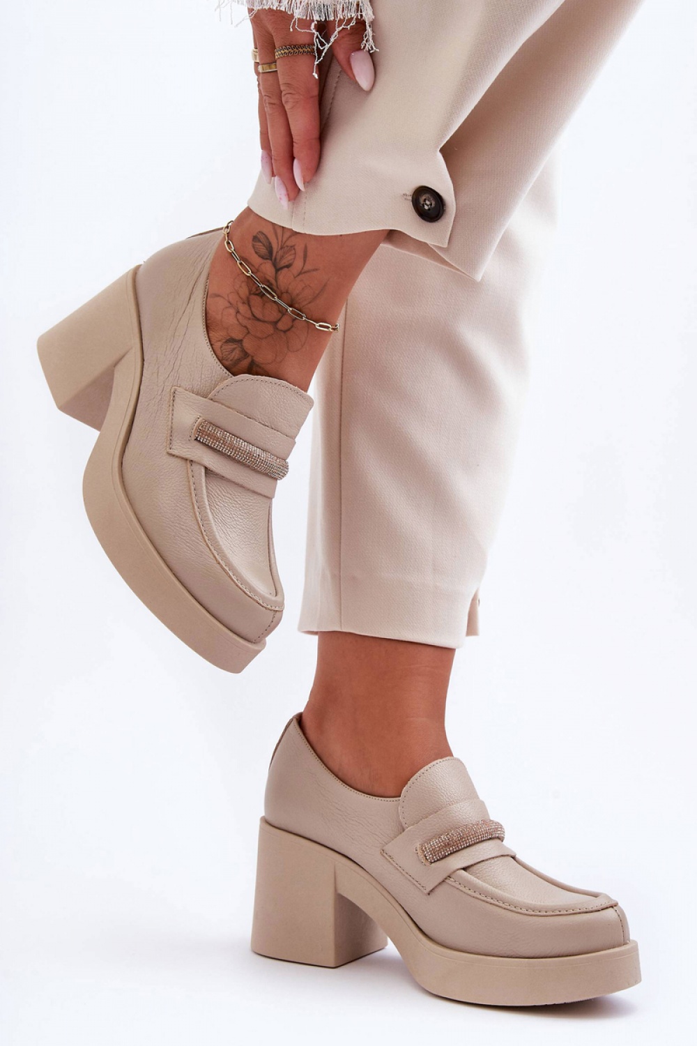  Heeled low shoes model 183964 Step in style  beige
