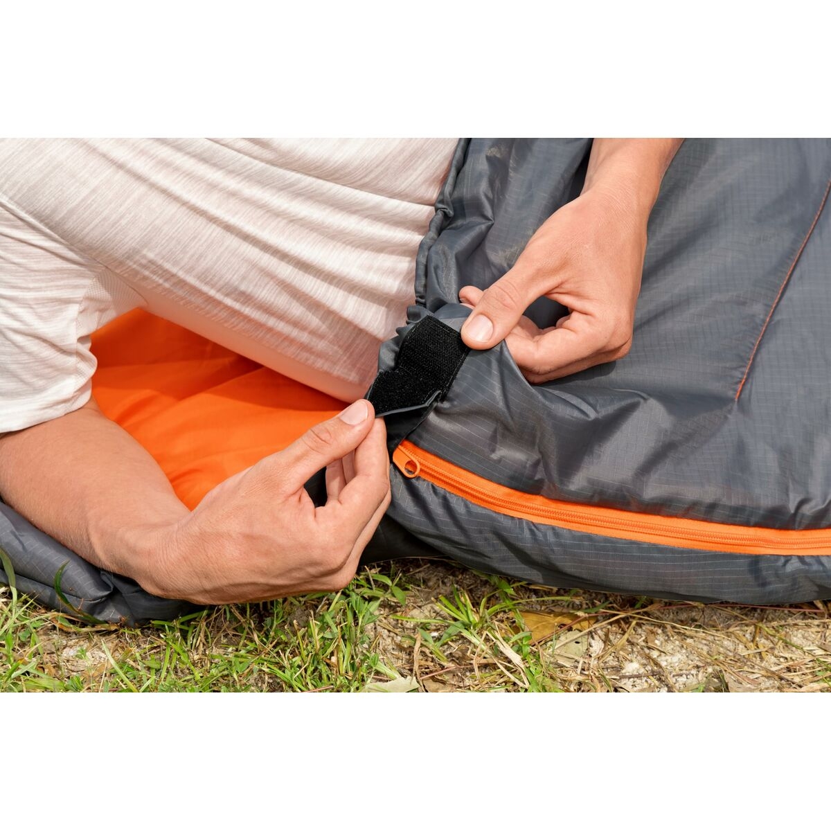 Bestway Sleeping Bag Polyester Temperature 3-8 Degrees 230x80x60 cm Camping 68103 Bestway Sleeping Bag Polyester Temperature 3-8 Degrees 230x80x60 cm Camping 68103