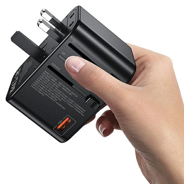 USAMS T62 Univesal Travel Charger US/AU/EU/UK 1xUSB, 2xUSB-C 65W black 