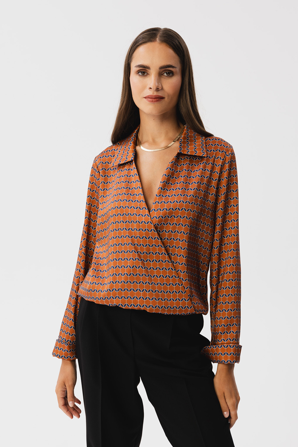  Blouse model 185090 Stylove  brown
