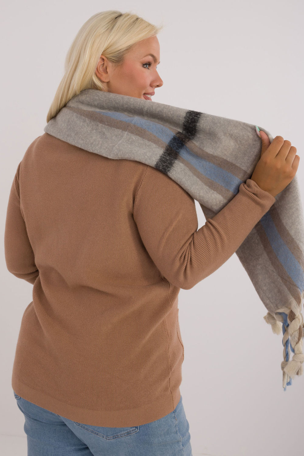  Shawl model 200288 AT  grey